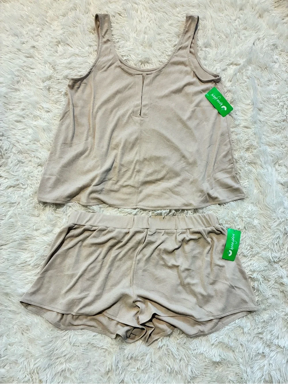 Honeydew Intimates Lights Out Lounge Set M NWT Beige Ribbed Pajama Tank & Shorts